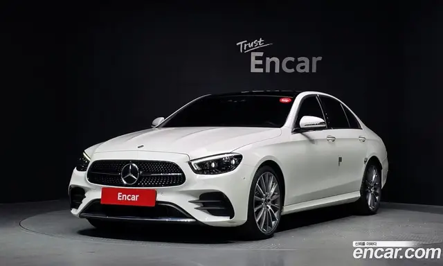 Mercedes-Benz E-Class 2021 2.0 автомат (гидро), миниатюра 1