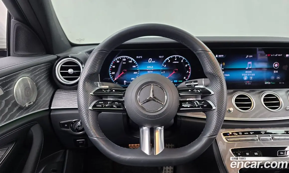 Mercedes-Benz E-Class 2021 2.0 автомат (гидро), фото 18