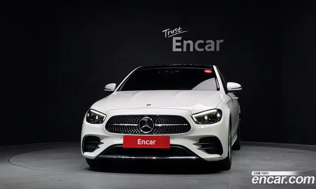 Mercedes-Benz E-Class 2021 2.0 автомат (гидро), миниатюра 3