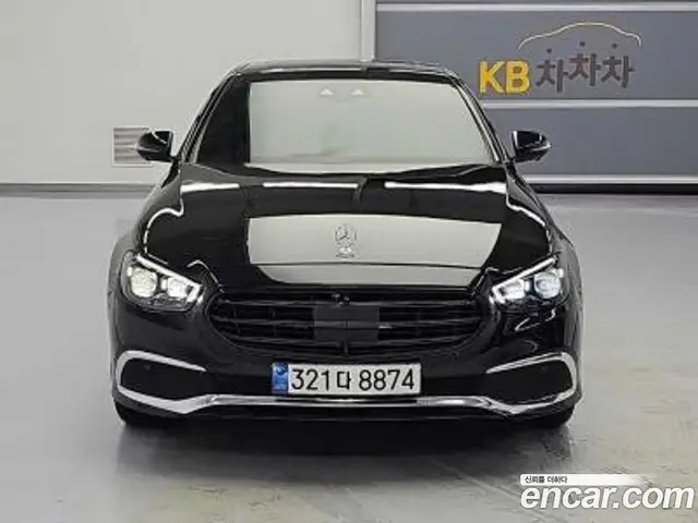 Mercedes-Benz E-Class 2023 1.9 автомат (гидро), миниатюра 2