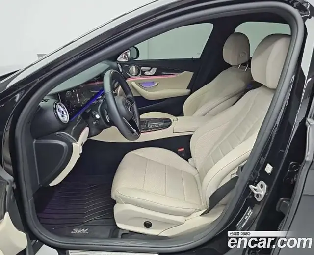 Mercedes-Benz E-Class 2023 1.9 автомат (гидро), миниатюра 11