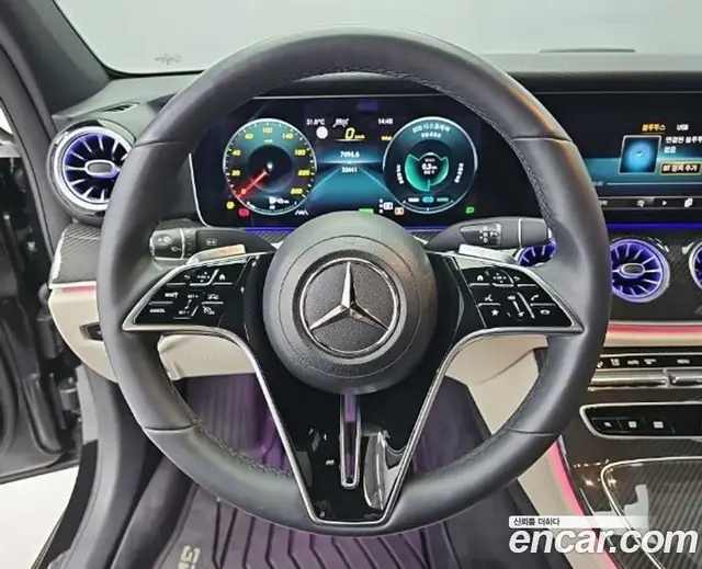 Mercedes-Benz E-Class 2023 1.9 автомат (гидро), миниатюра 9