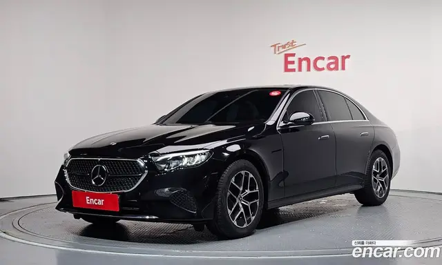 Mercedes-Benz E-Class 2025 2.0 автомат (гидро), миниатюра 1