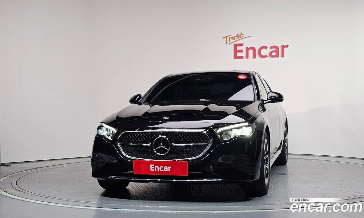 Mercedes-Benz E-Class 2025 2.0 автомат (гидро), фото 3