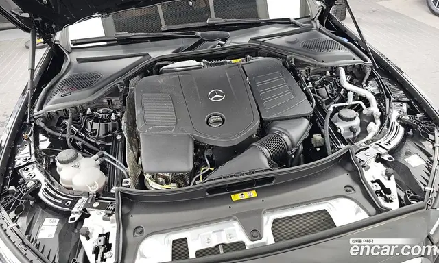 Mercedes-Benz E-Class 2025 2.0 автомат (гидро), миниатюра 6