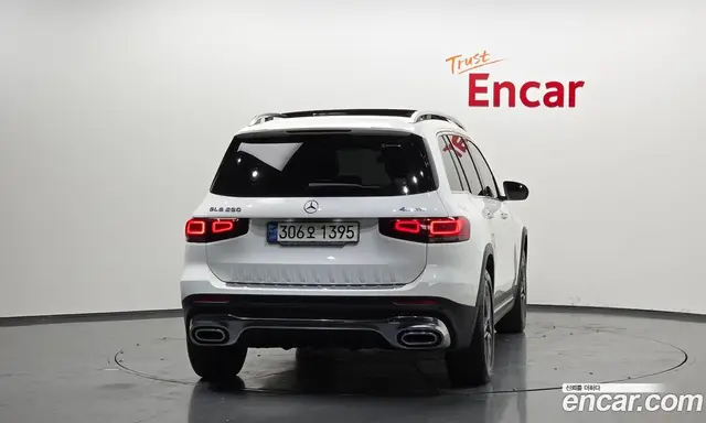 Mercedes-Benz GLB-Class 2021 2.0 автомат (гидро), миниатюра 4 Mercedes-Benz GLB-Class 2021 2.0 автомат (гидро), миниатюра 4