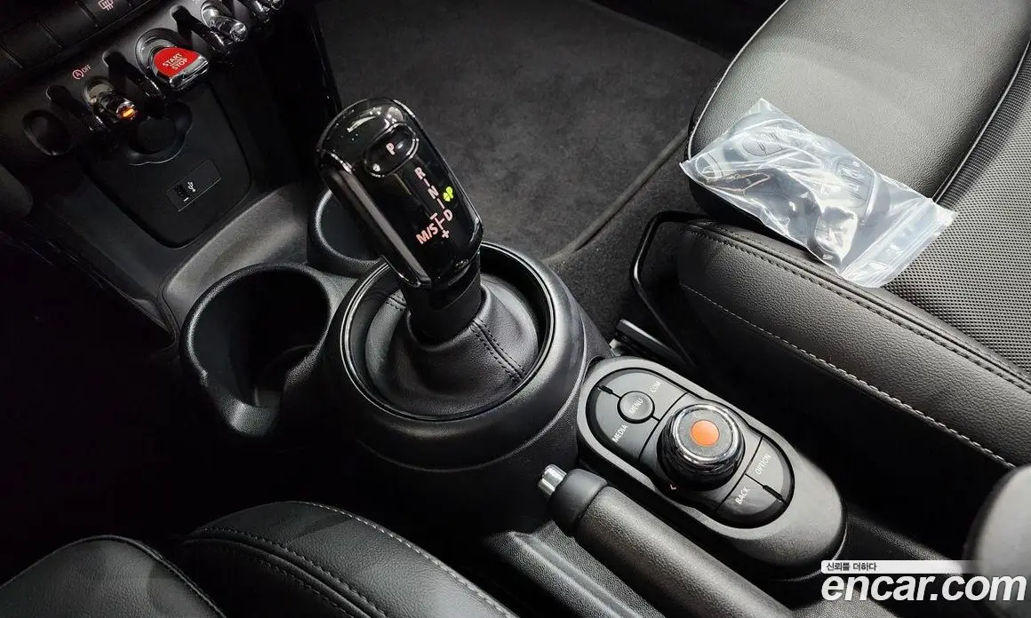 Mini Cooper 2022 1.5 автомат (гидро), фото 9