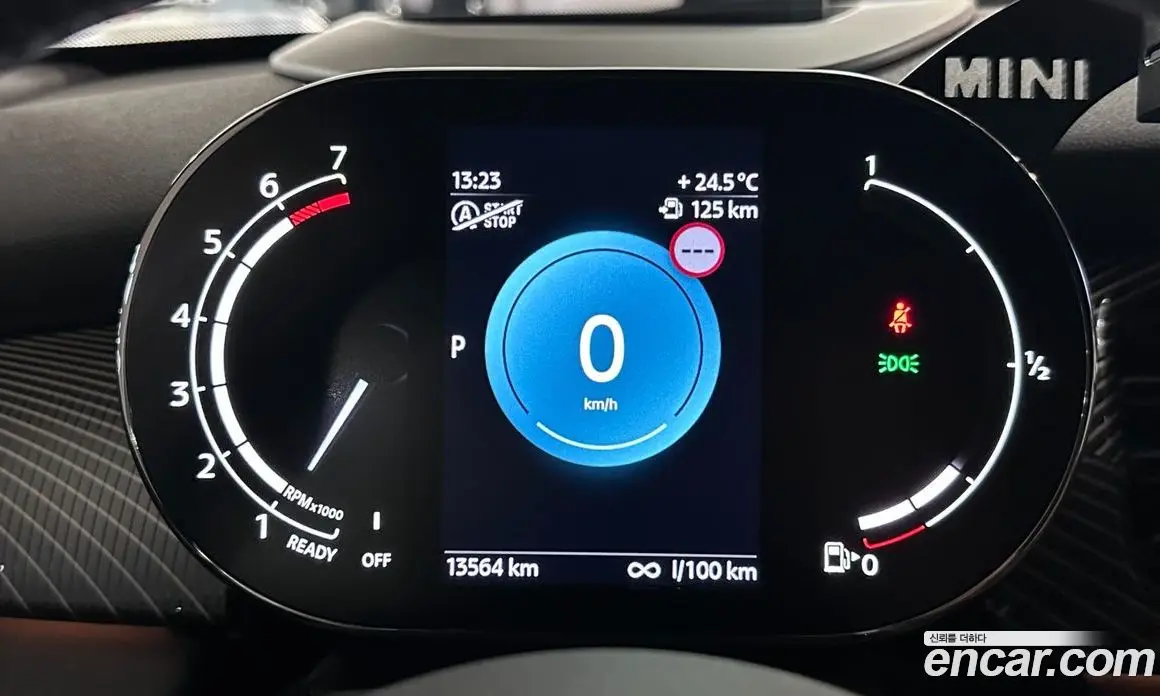 Mini Cooper Convertible 2024 2.0 автомат (гидро), фото 8