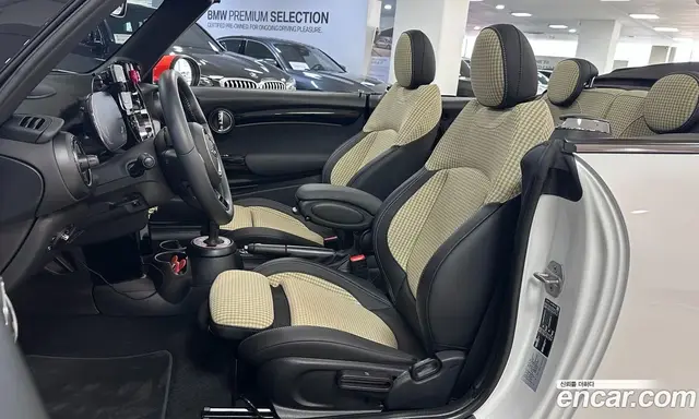Mini Cooper Convertible 2024 2.0 автомат (гидро), миниатюра 10