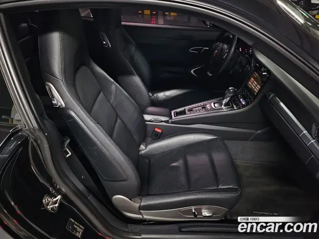 Porsche 911 2012 3.0 автомат (гидро), миниатюра 8