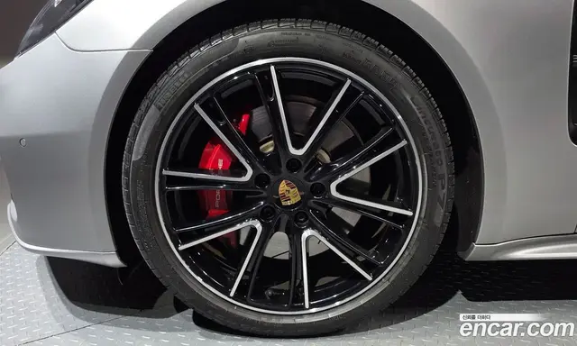 Porsche Panamera 2019 4.0 автомат (гидро), миниатюра 5