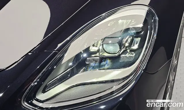Porsche Panamera 2023 2.9 автомат (гидро), миниатюра 8