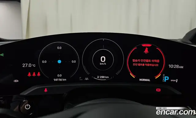 Porsche Taycan 2023 0.1 автомат (гидро), миниатюра 11