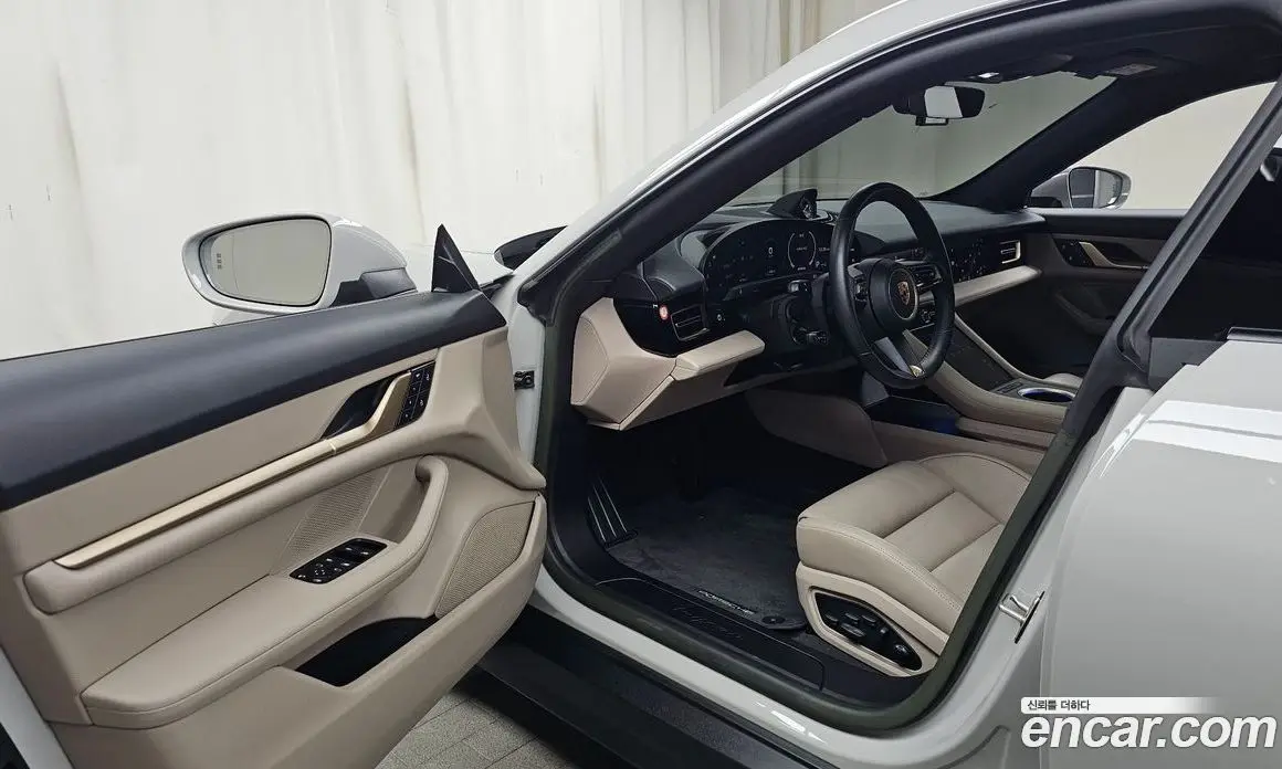 Porsche Taycan 2023 0.1 автомат (гидро), фото 13