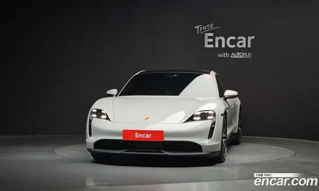 Porsche Taycan 2023 0.1 автомат (гидро), миниатюра 3
