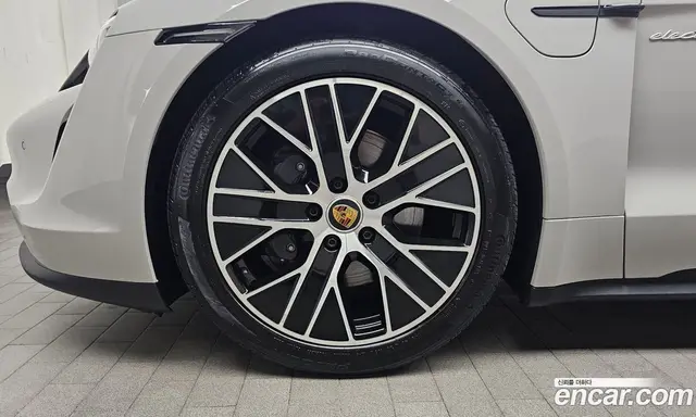 Porsche Taycan 2023 0.1 автомат (гидро), миниатюра 5