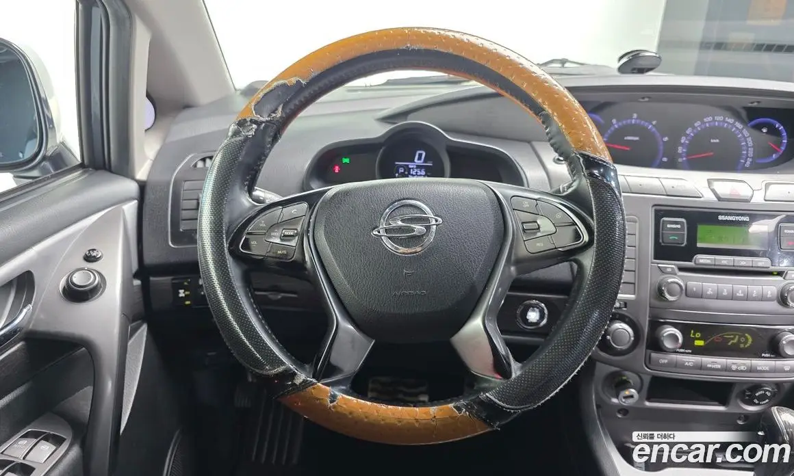 SsangYong Korando 2017 2.2 автомат (гидро), фото 13