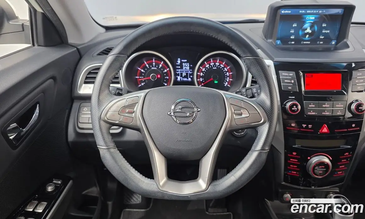 SsangYong TIBOLI 2015 1.6 автомат (гидро), фото 13