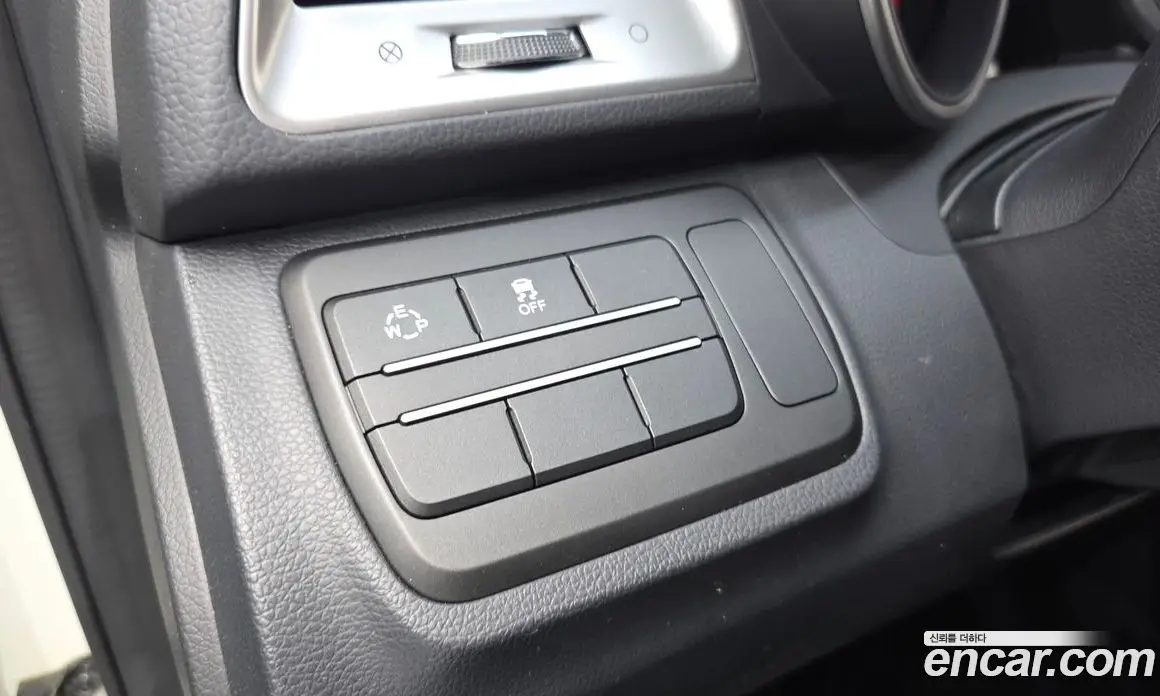 SsangYong TIBOLI 2015 1.6 автомат (гидро), фото 16