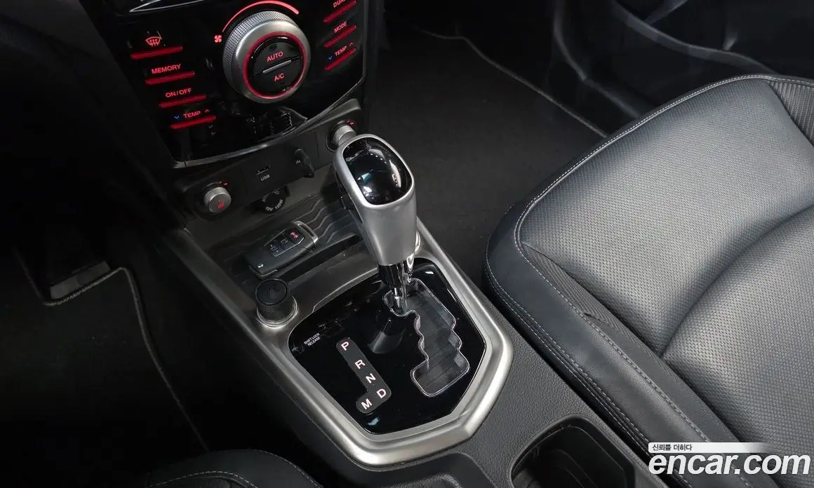 SsangYong TIBOLI 2015 1.6 автомат (гидро), фото 9
