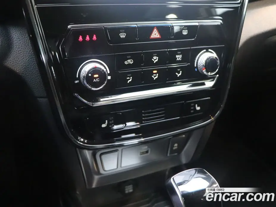 SsangYong TIBOLI 2021 1.5 автомат (гидро), фото 17
