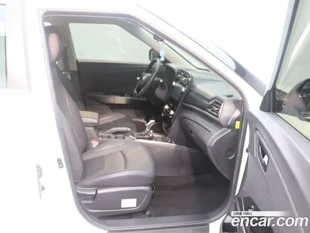 SsangYong TIBOLI 2022 1.5 автомат (гидро), миниатюра 11
