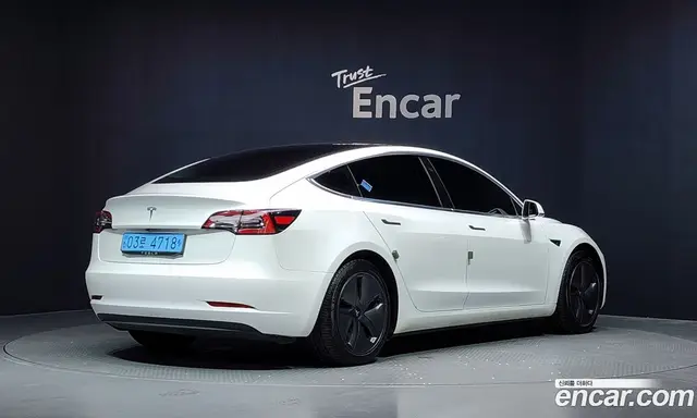 Tesla Model 3 2020 0.1 автомат (гидро), миниатюра 2
