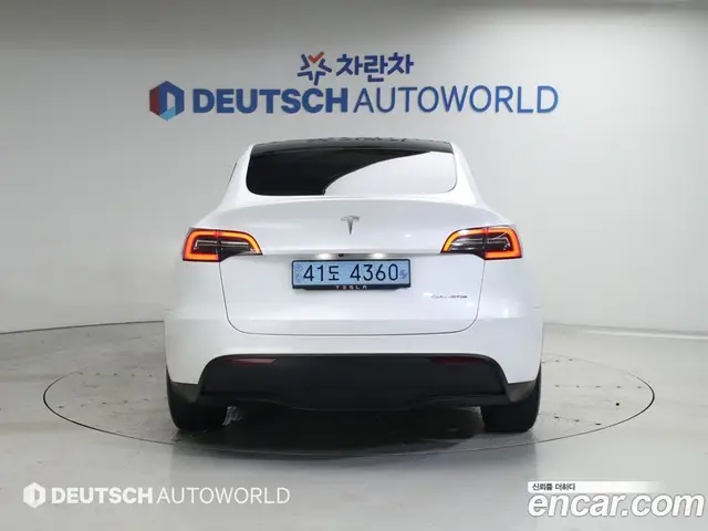 Tesla Model Y 2021 0.2 автомат (гидро), миниатюра 5