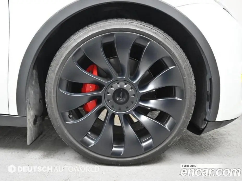 Tesla Model Y 2022 1.0 автомат (гидро), фото 5