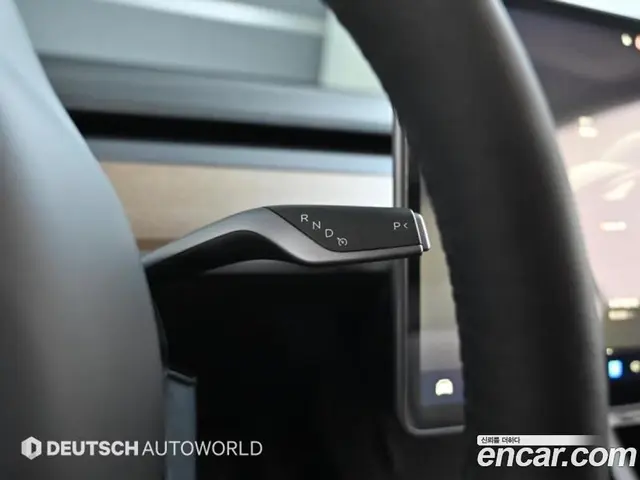 Tesla Model Y 2022 1.0 автомат (гидро), миниатюра 9