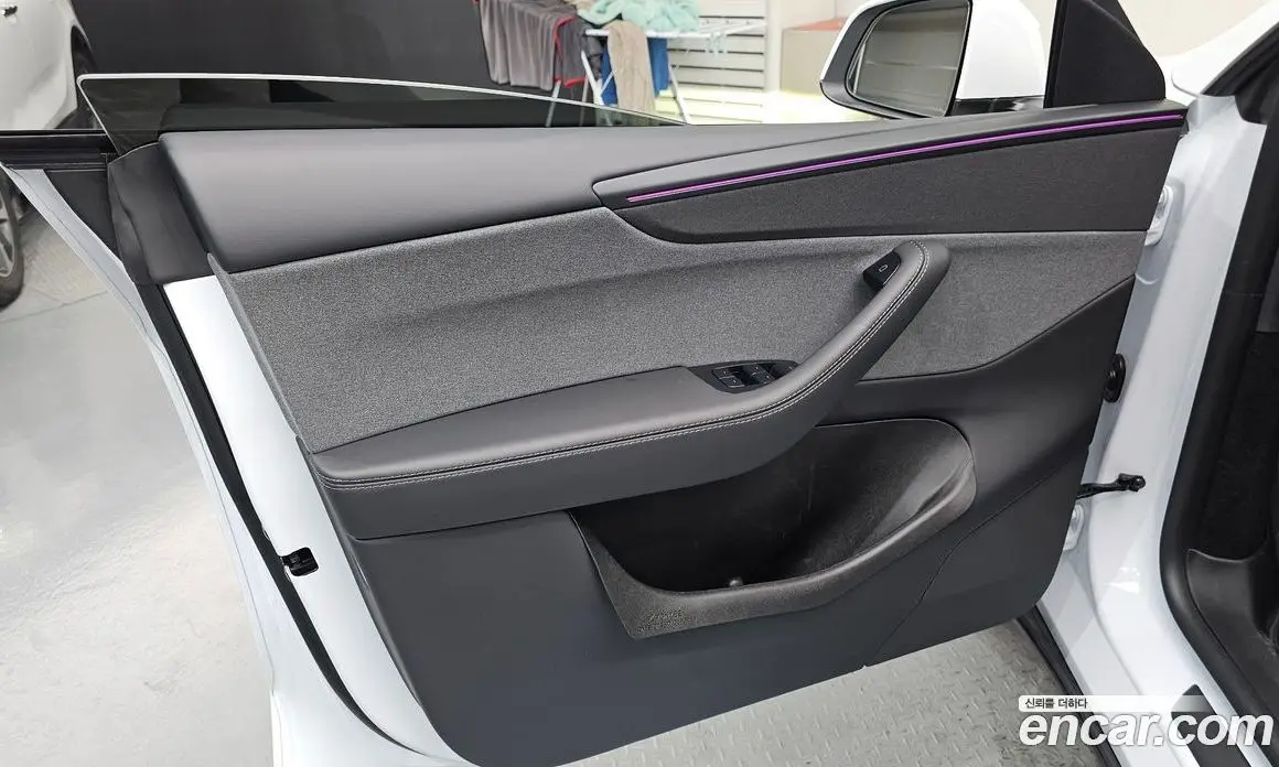 Tesla Model Y 2025 0.2 автомат (гидро), фото 13