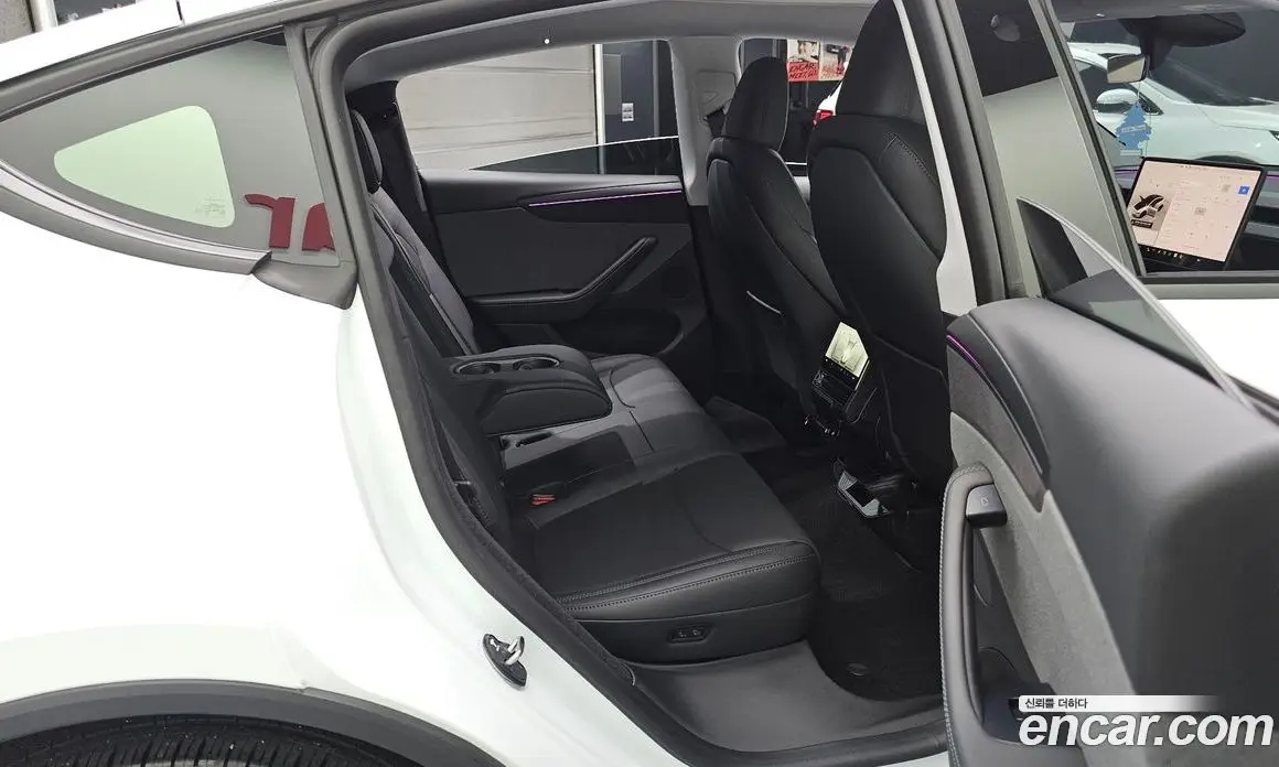 Tesla Model Y 2025 0.2 автомат (гидро), фото 17