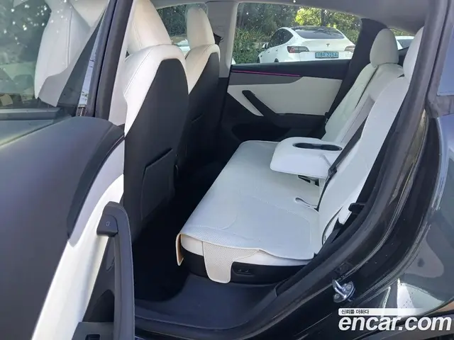 Tesla Model Y 2025 0.2 автомат (гидро), миниатюра 9