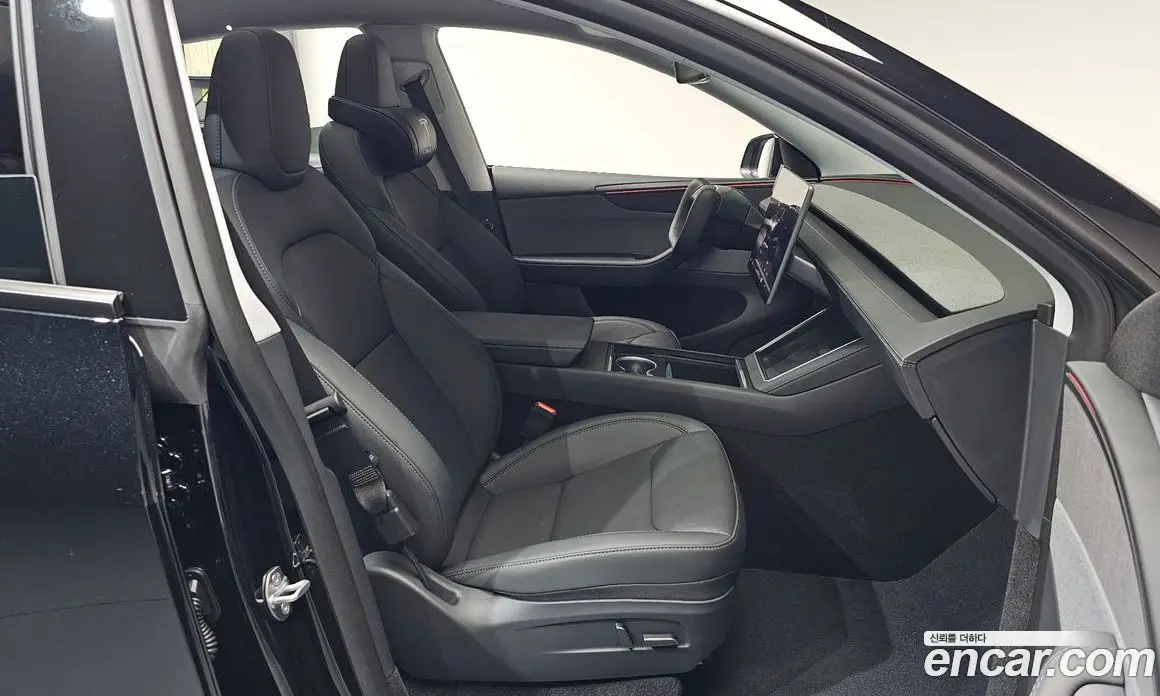 Tesla Model Y 2025 0.2 автомат (гидро), фото 15