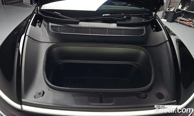 Tesla Model Y 2025 0.2 автомат (гидро), миниатюра 5