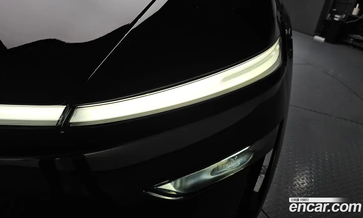 Tesla Model Y 2025 0.2 автомат (гидро), фото 7