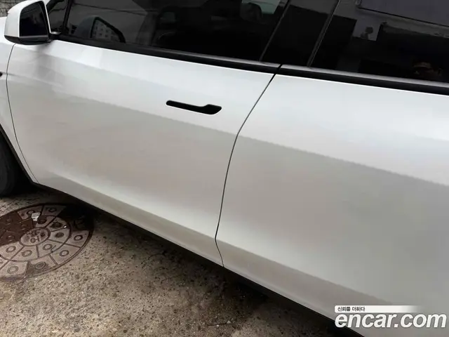 Tesla Model Y 2026 автомат (гидро), миниатюра 9