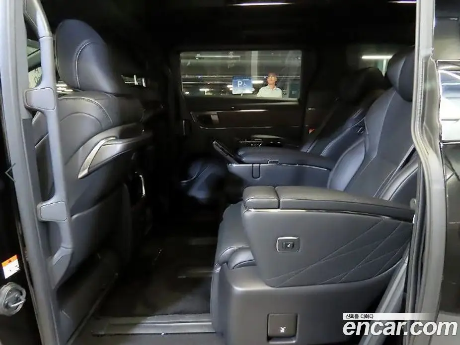 Toyota Alphard 2024 2.5 автомат (гидро), фото 7