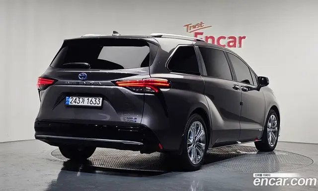 Toyota Sienna 2022 2.5 автомат (гидро), миниатюра 2