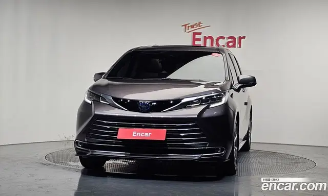 Toyota Sienna 2022 2.5 автомат (гидро), миниатюра 3