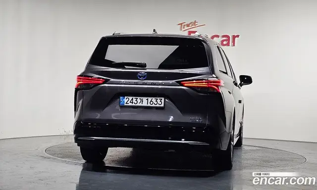 Toyota Sienna 2022 2.5 автомат (гидро), миниатюра 4