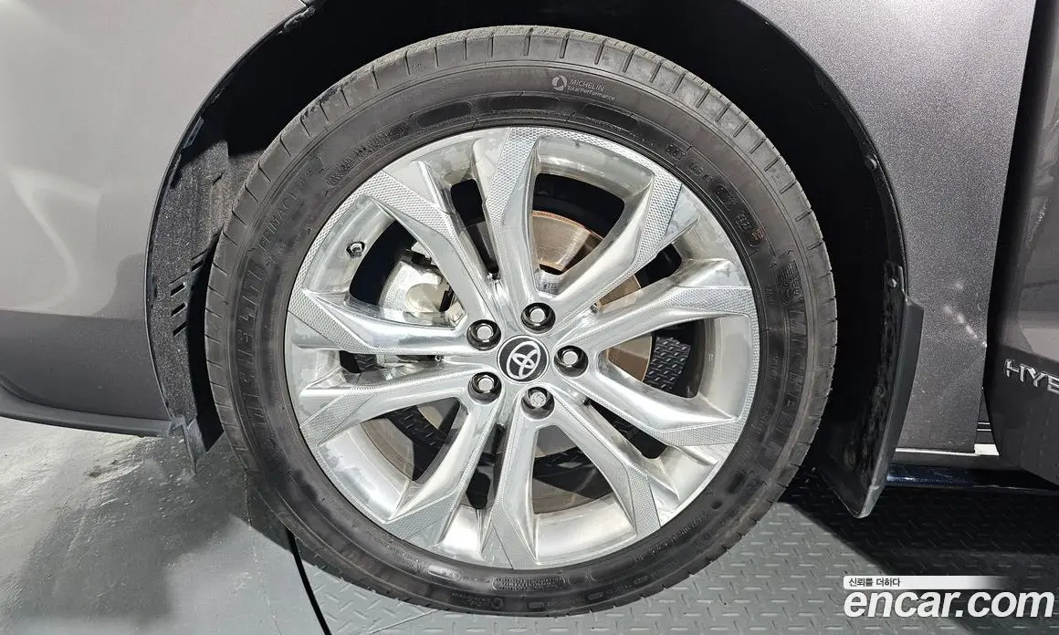 Toyota Sienna 2022 2.5 автомат (гидро), фото 5