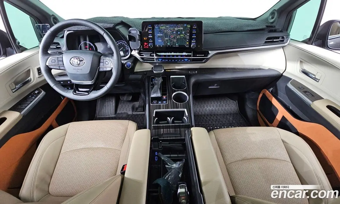 Toyota Sienna 2022 2.5 автомат (гидро), фото 10