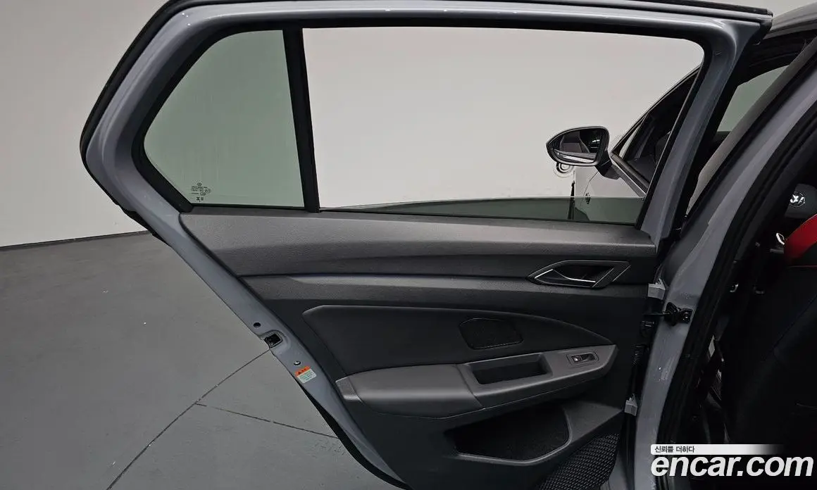 Volkswagen Golf 2026 2.0 автомат (гидро), фото 14