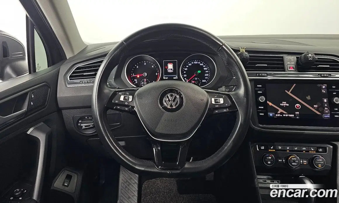 Volkswagen Tiguan 2020 2.0 автомат (гидро), фото 12