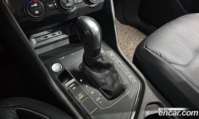 Volkswagen Tiguan 2020 2.0 автомат (гидро), миниатюра 9