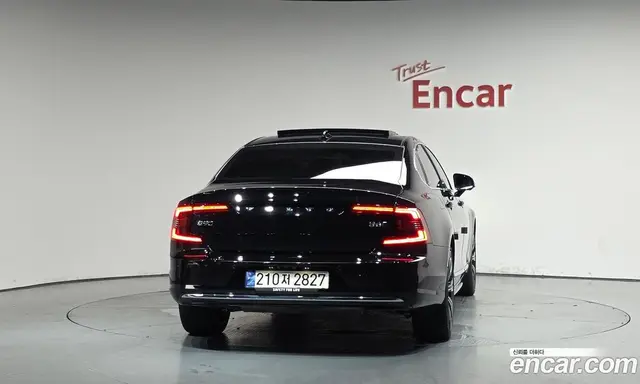 Volvo S90 2024 2.0 автомат (гидро), миниатюра 3