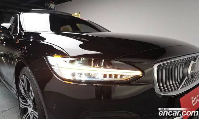Volvo S90 2024 2.0 автомат (гидро), миниатюра 7