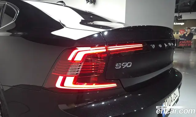 Volvo S90 2024 2.0 автомат (гидро), миниатюра 8
