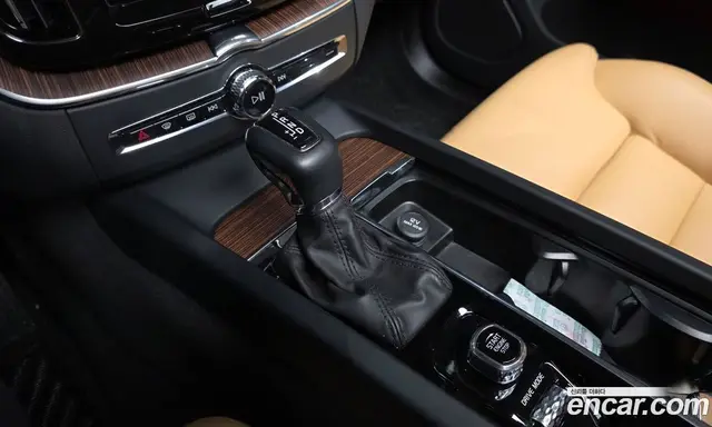 Volvo XC60 2018 2.0 автомат (гидро), миниатюра 12